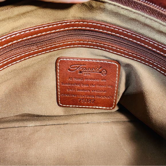 Vintage Fossil Shoulder Bag Red Pebbled Leather Y2K - Picture 7 of 8